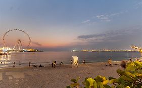 Jumeirah Beach Residents, Free Parking